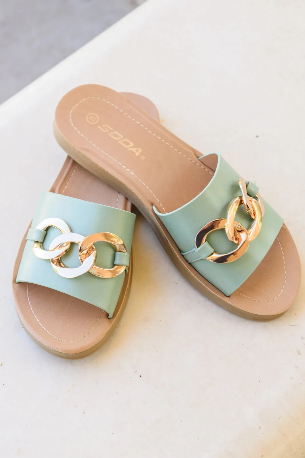 Wander Often Slides in Mint